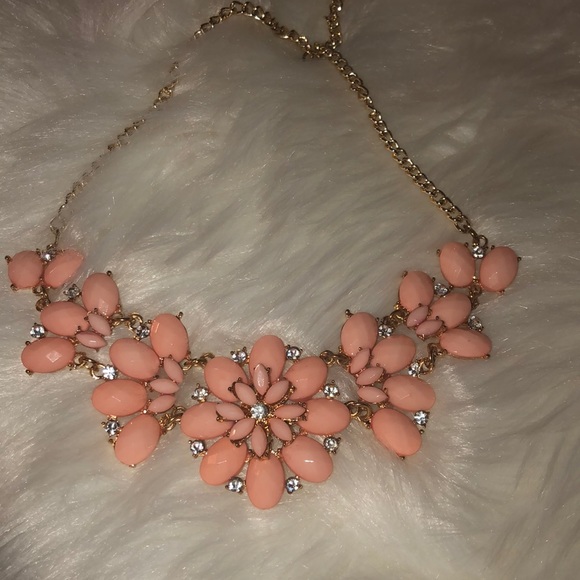 Necklace - Picture 1 of 2